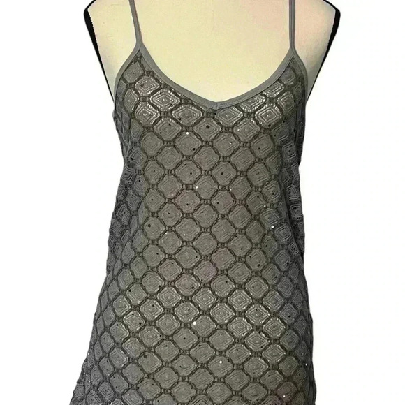 Buckle Women’s size medium lace grey tank top. - Picture 2 of 8